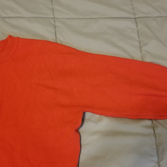 H&m red sweater with big sleeves - Picture 4 of 6